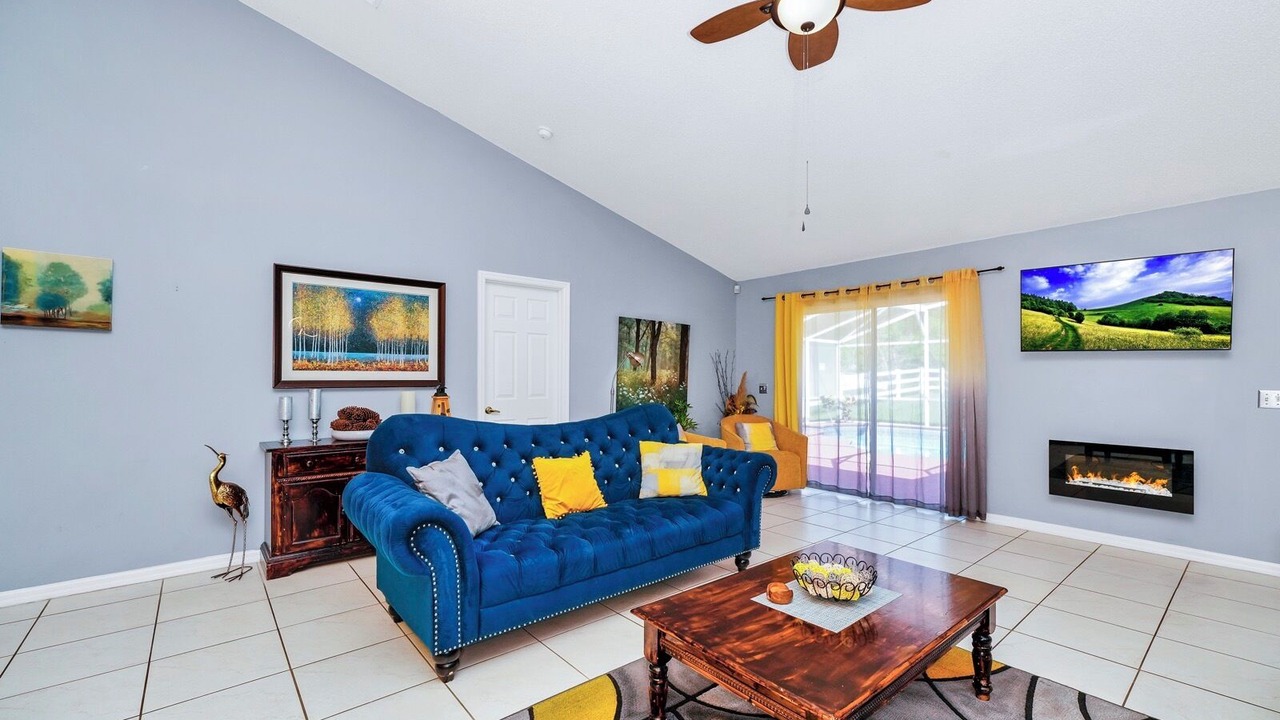Photo of Livingroom in Thousand Oaks