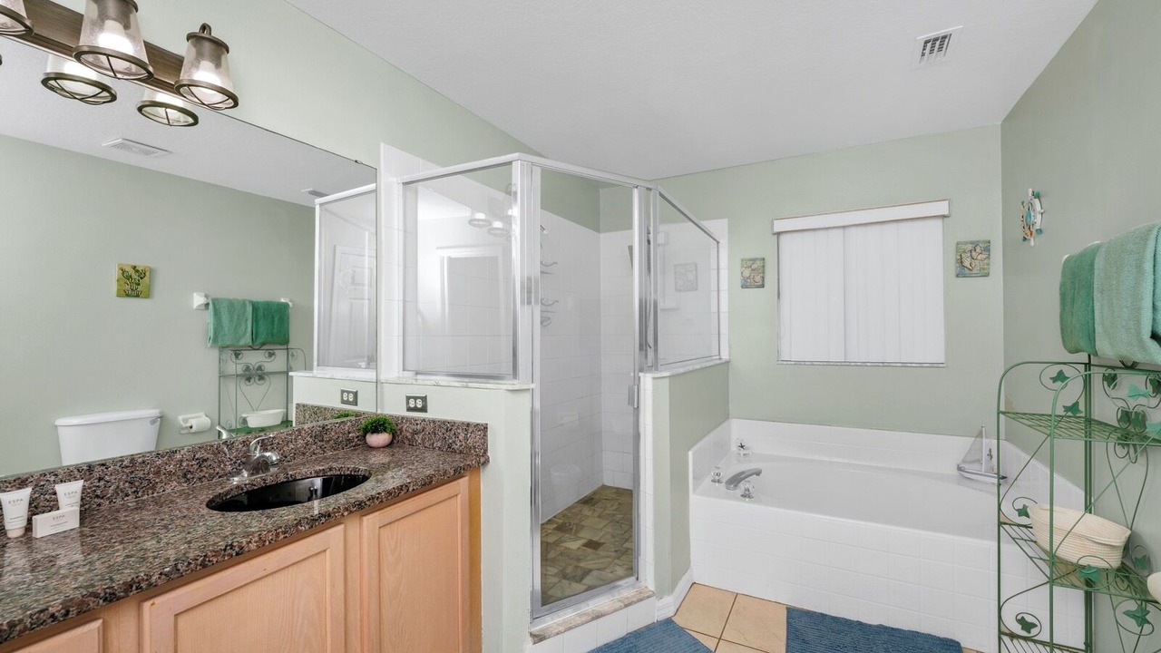 Photo of Bathroom in Thousand Oaks