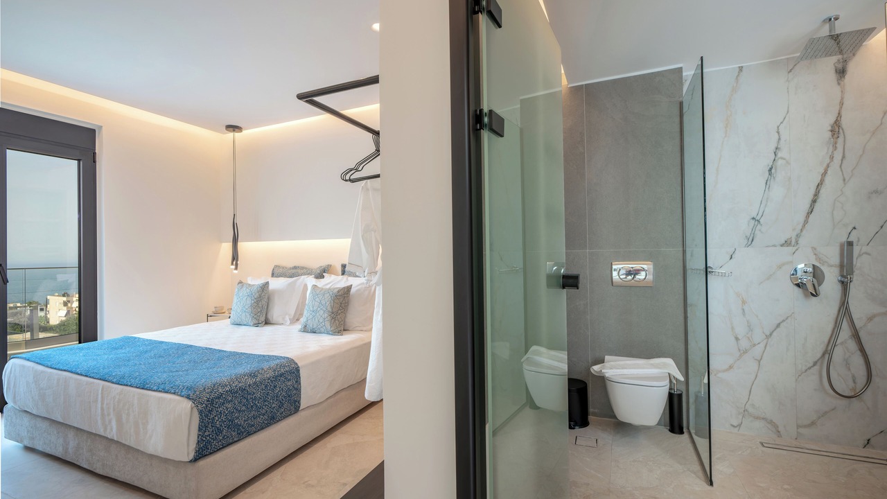 Photo of Bathroom in Violi Charaki