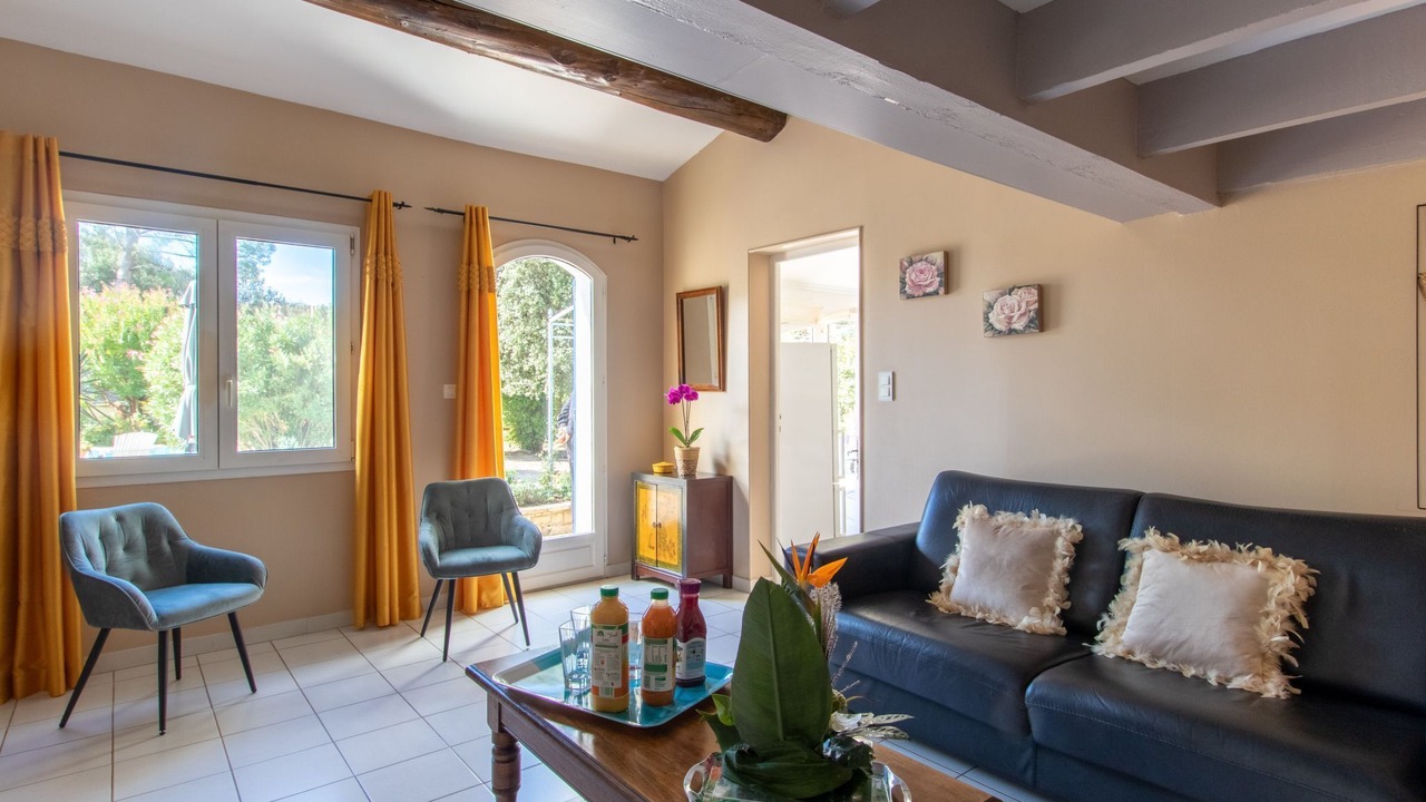 Photo of Livingroom in Mazan