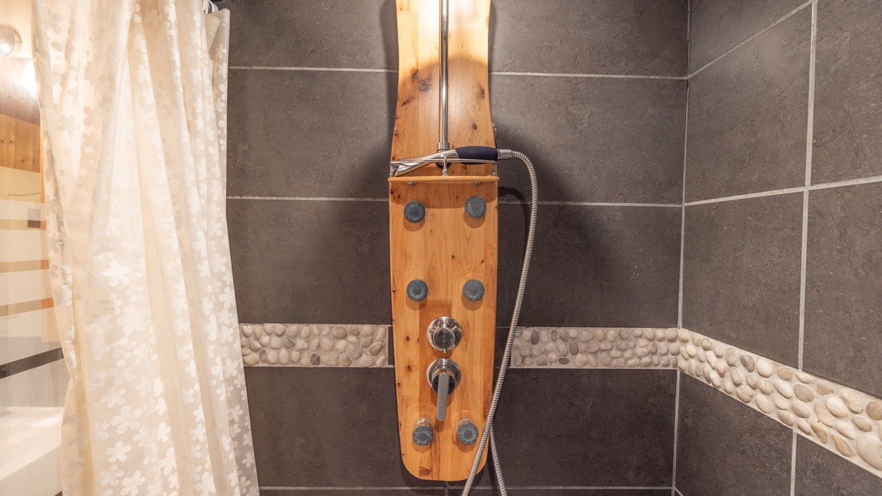 Photo of Bathroom in Cordon