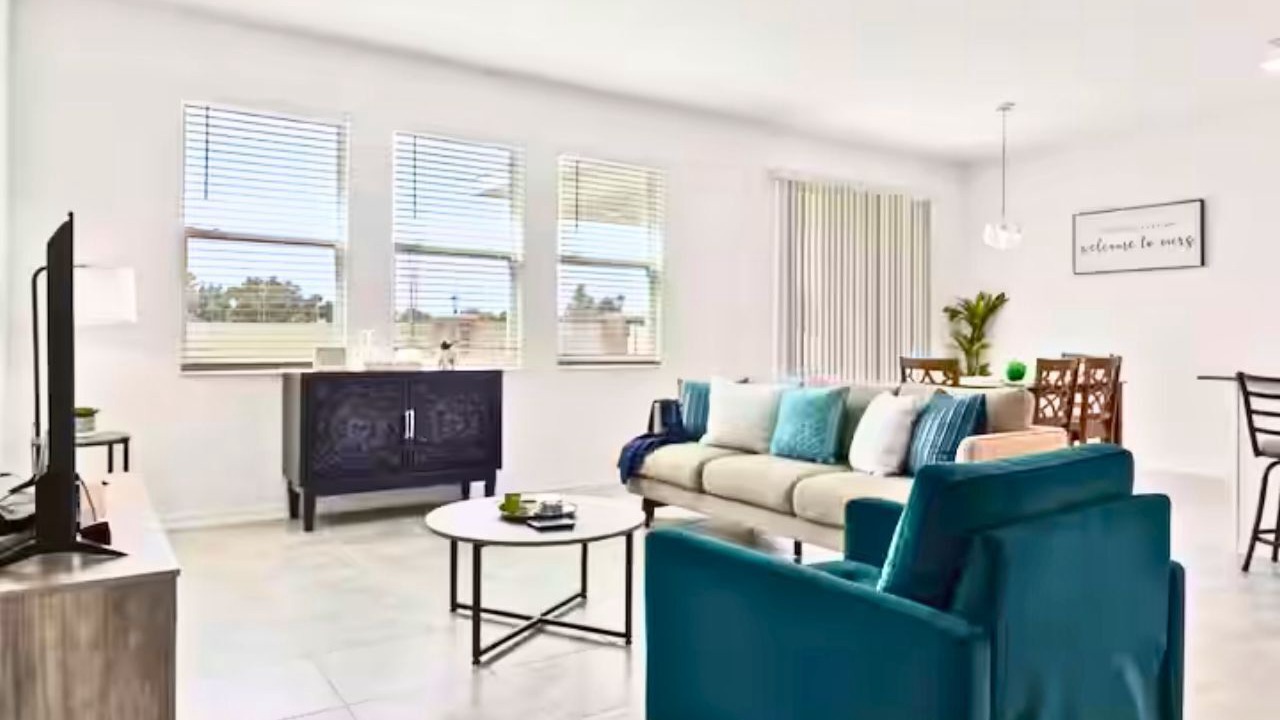 Photo of Livingroom in Winter Haven
