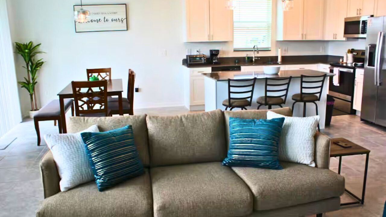 Photo of Livingroom in Winter Haven