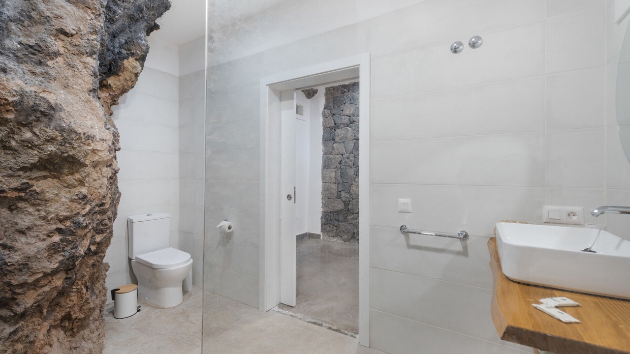 Photo of Bathroom in Taucho