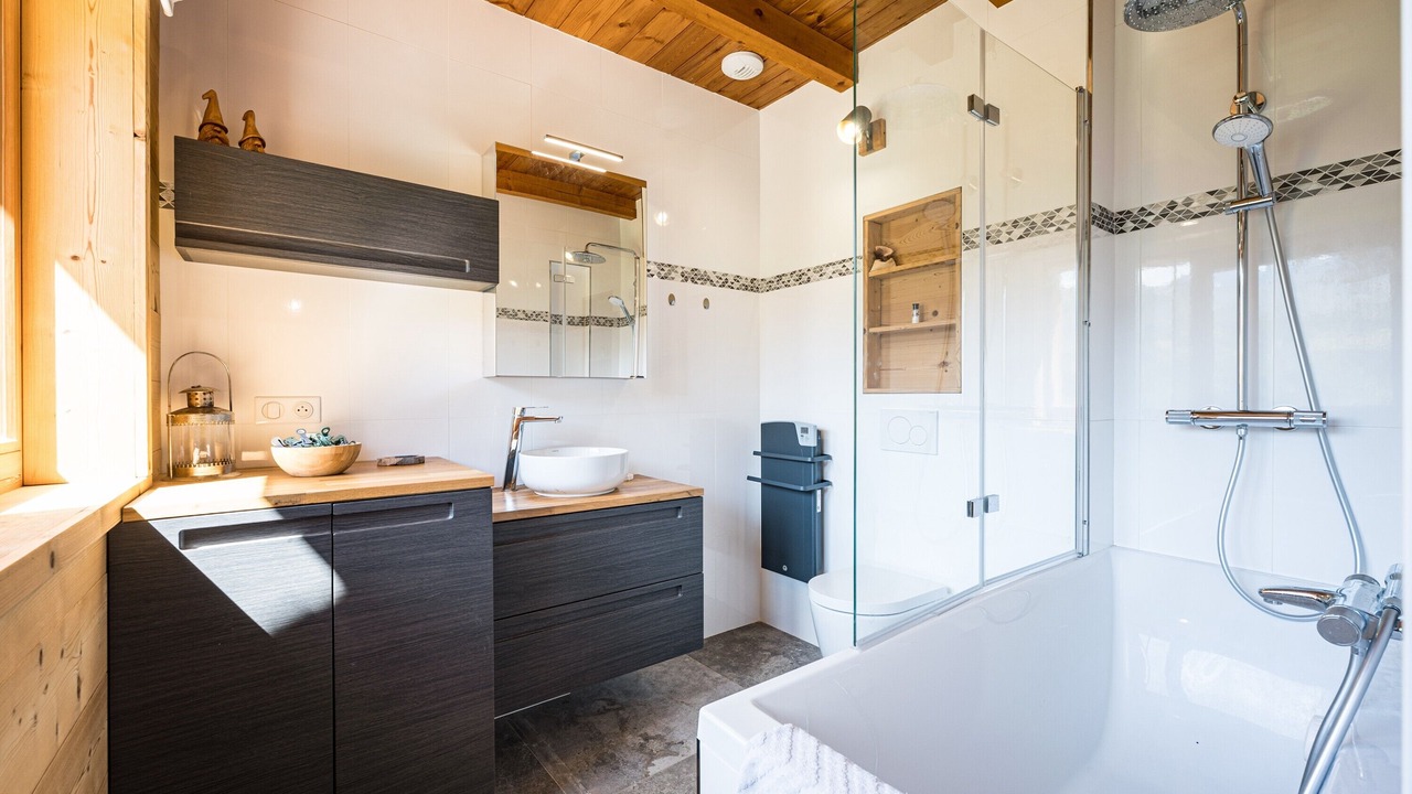 Photo of Bathroom in Albiez-Montrond