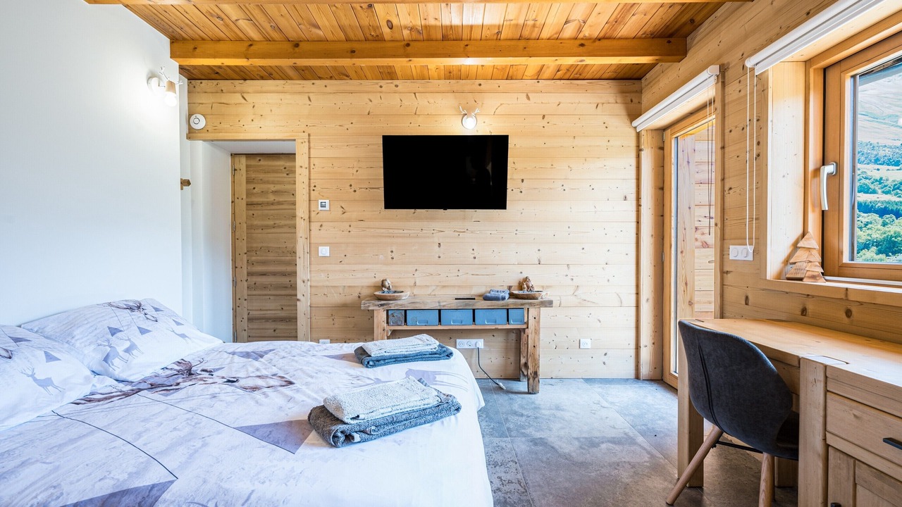 Photo of Bedroom in Albiez-Montrond