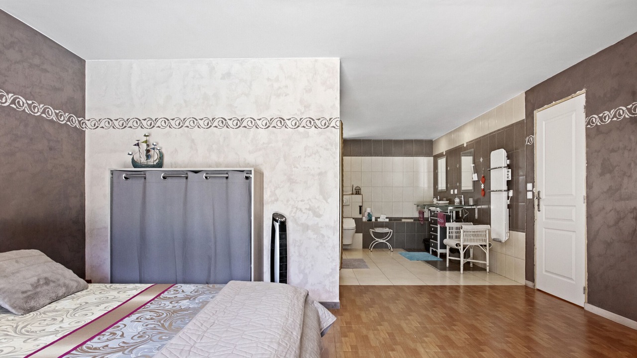 Photo of Bedroom in Saint-Paul-en-Foret