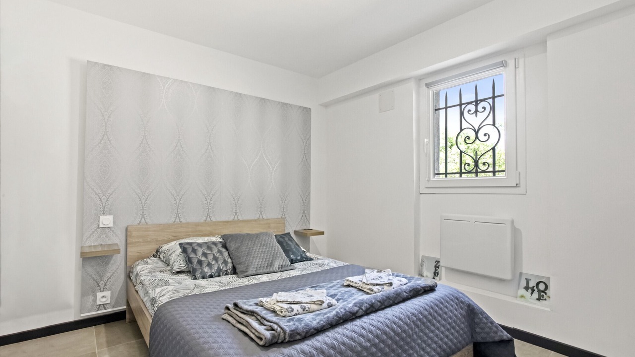 Photo of Bedroom in Saint-Paul-en-Foret