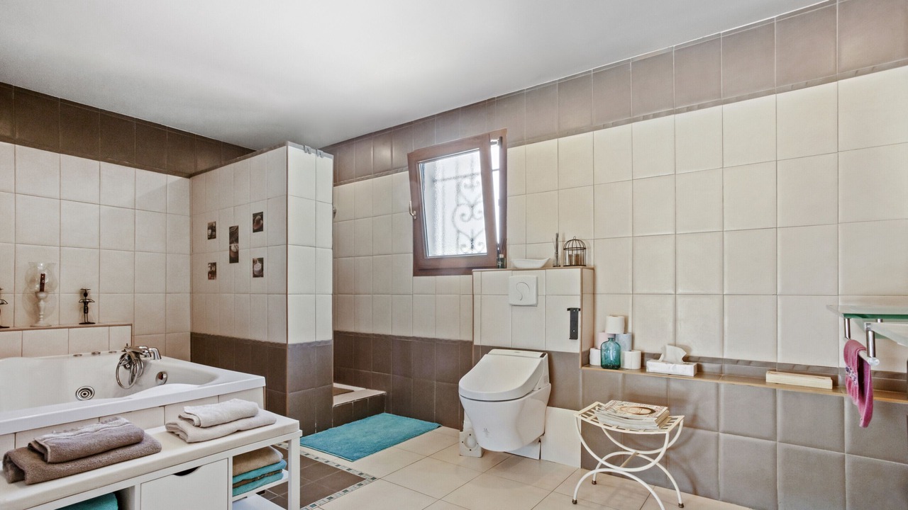 Photo of Bathroom in Saint-Paul-en-Foret