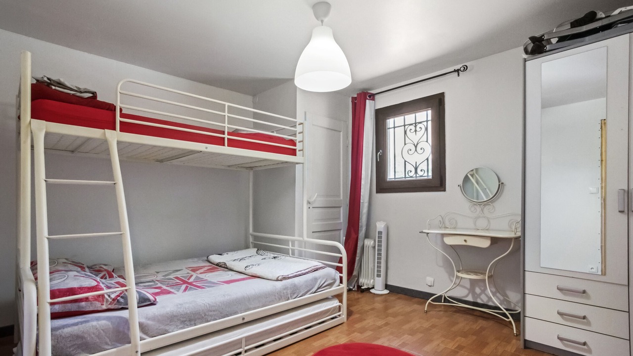 Photo of Bedroom in Saint-Paul-en-Foret