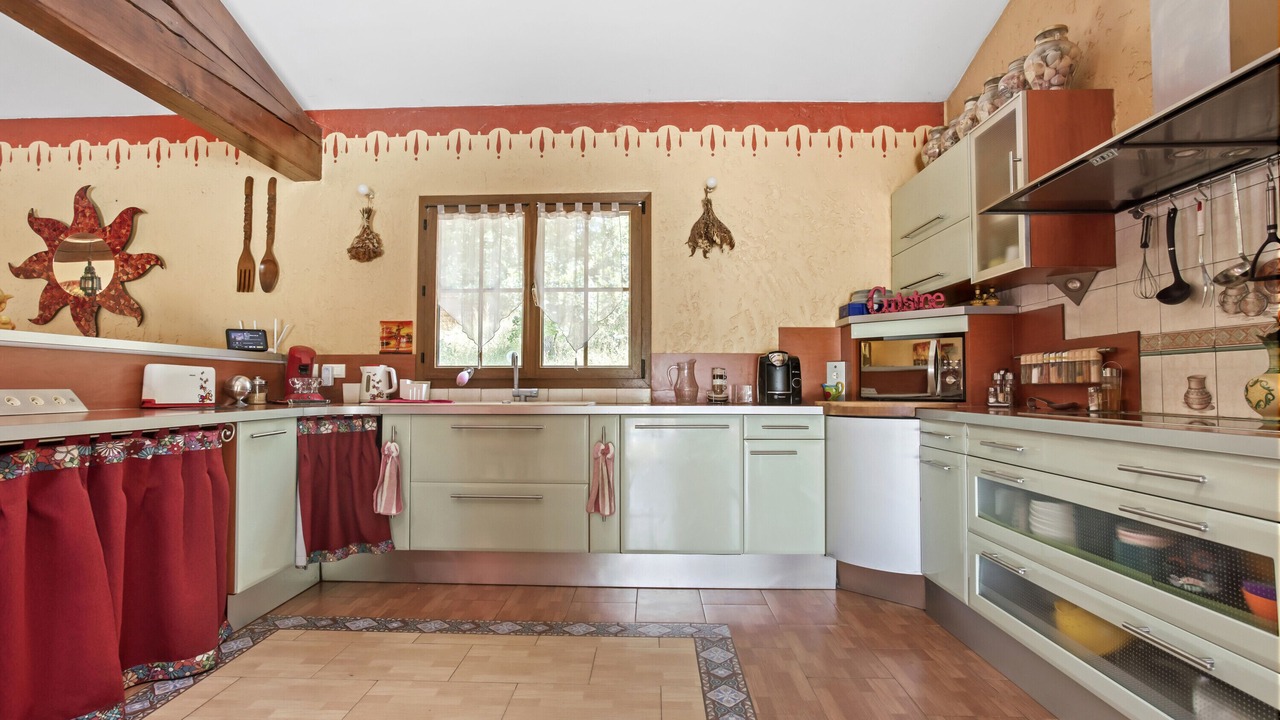 Photo of Kitchen in Saint-Paul-en-Foret