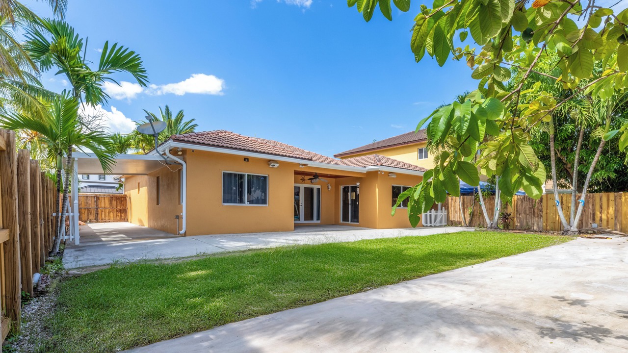Photo of Outdoor in Homestead