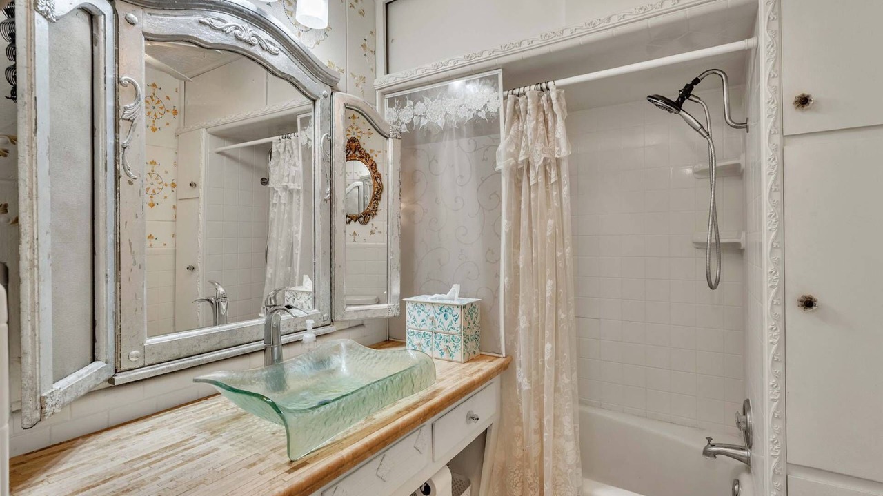 Photo of Bathroom in Winter Haven