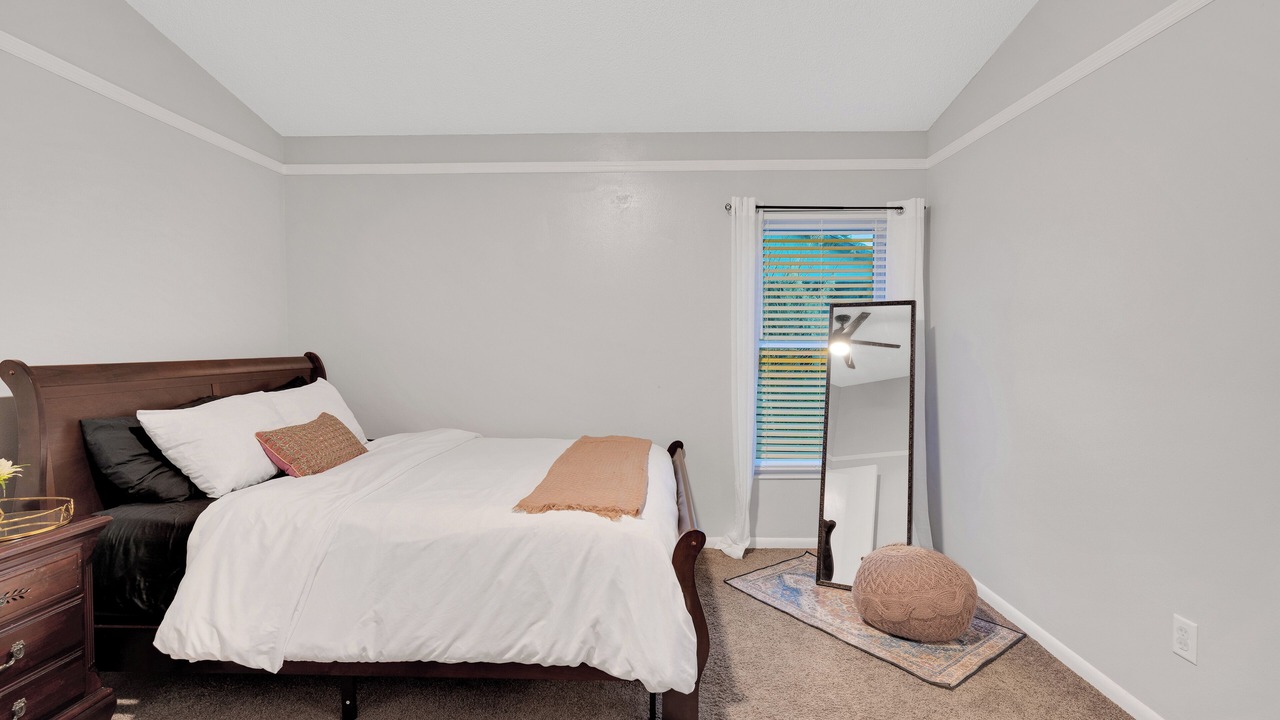 Photo of Bedroom in Boyette Springs