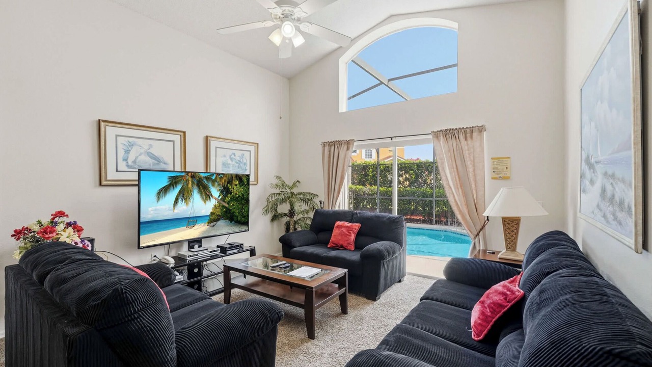 Photo of Livingroom in Lake Berkley