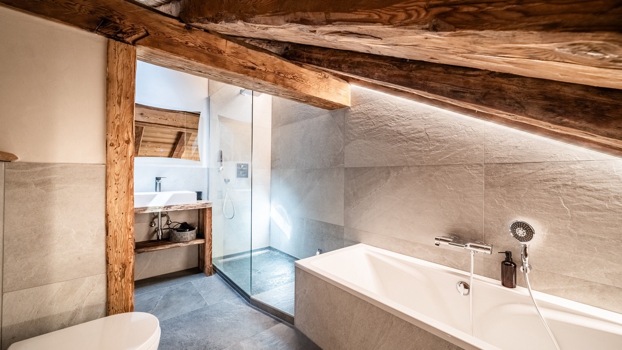 Photo of Bathroom in Abondance
