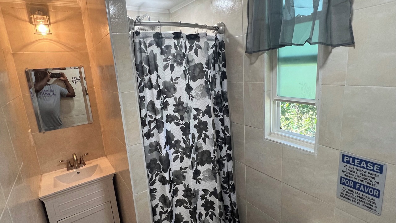 Photo of Bathroom in Durant