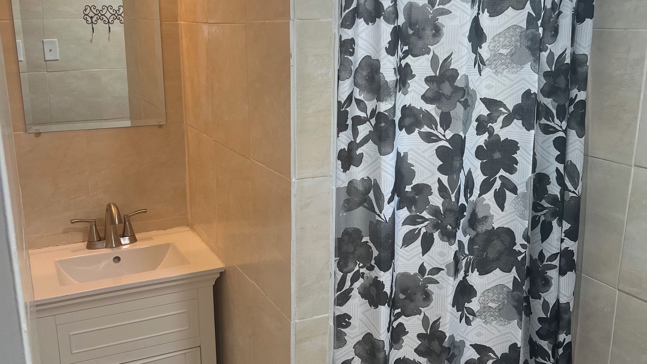 Photo of Bathroom in Durant