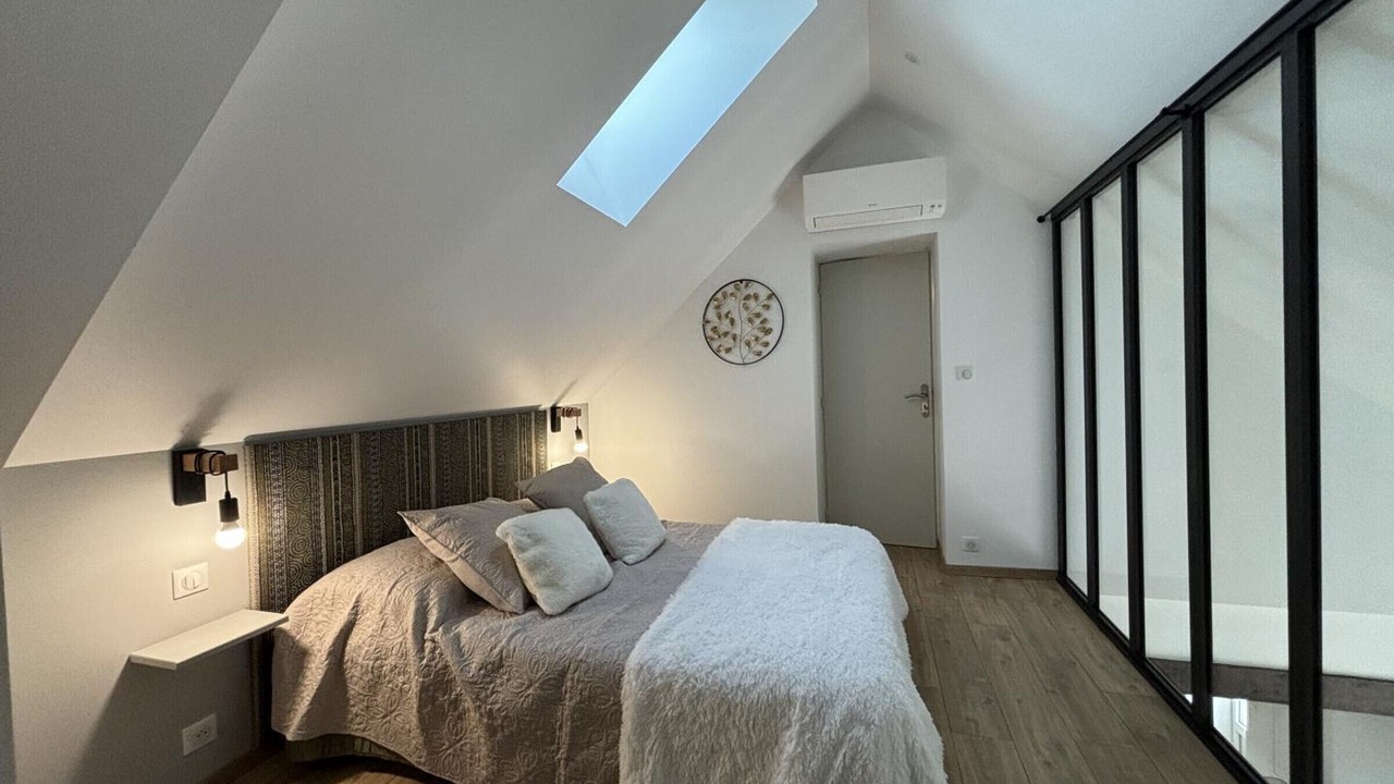 Photo of Bedroom in Louroux-Hodement