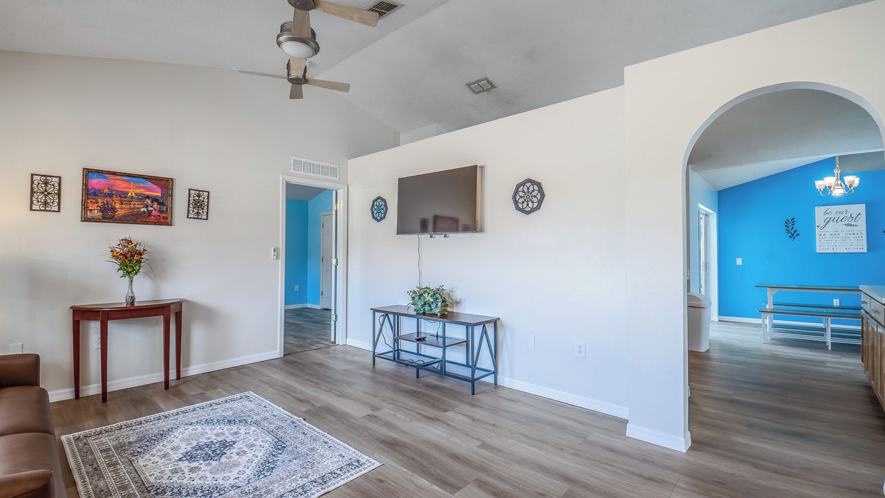 Photo of Livingroom in Winter Haven