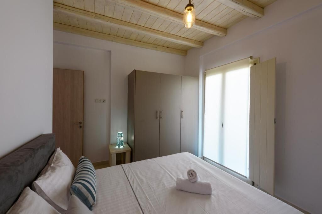 Photo of Bedroom in Drios