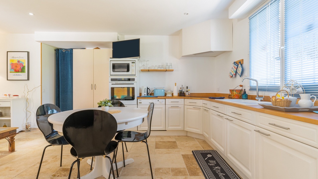 Photo of Kitchen in Auriol