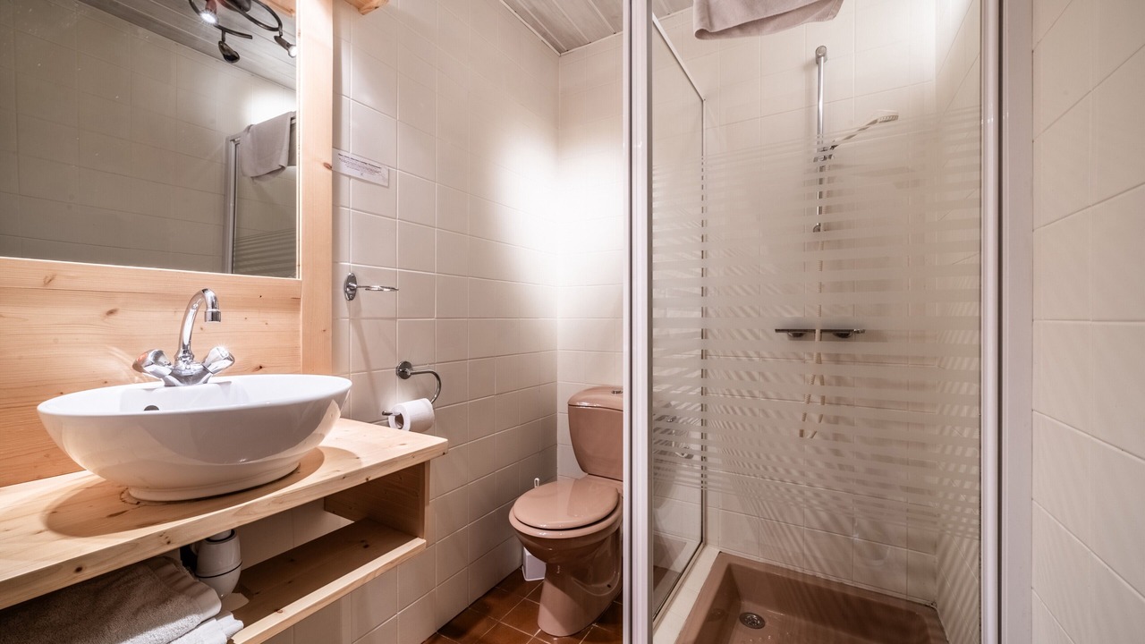 Photo of Bathroom in Abondance