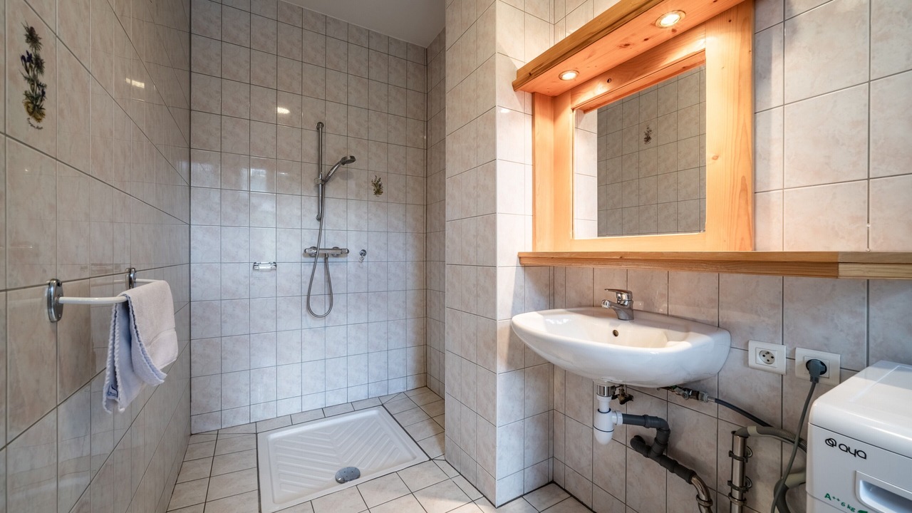 Photo of Bathroom in Abondance