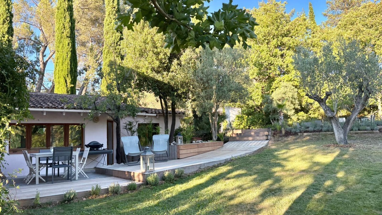 Photo of Outdoor in Fuveau