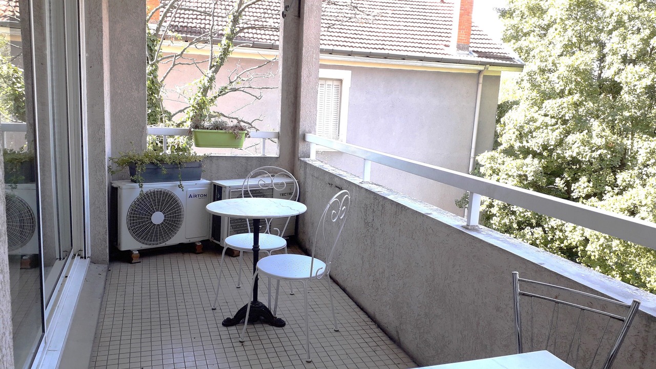 Photo of Outdoor in Feuillat Desgenettes