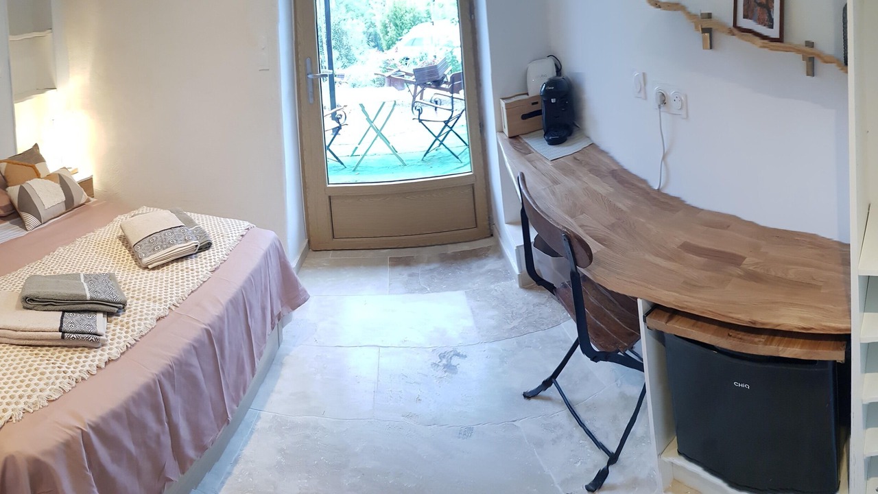 Photo of Bedroom in Draguignan