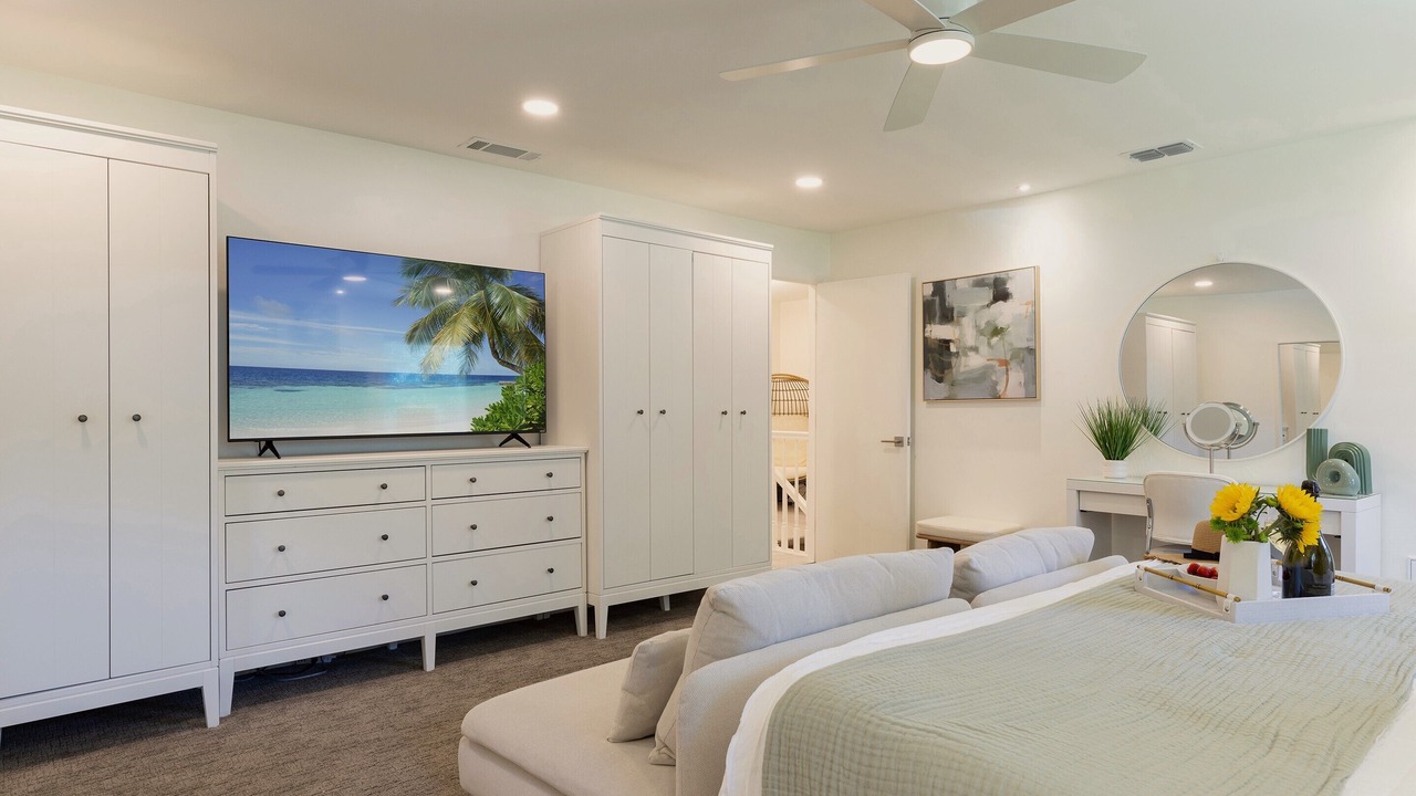 Photo of Bedroom in Cypress Gardens