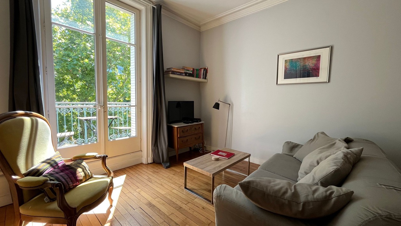 Photo of Livingroom in Voltaire - Saint Amour