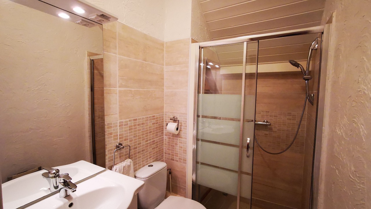 Photo of Bathroom in Les Vigneaux