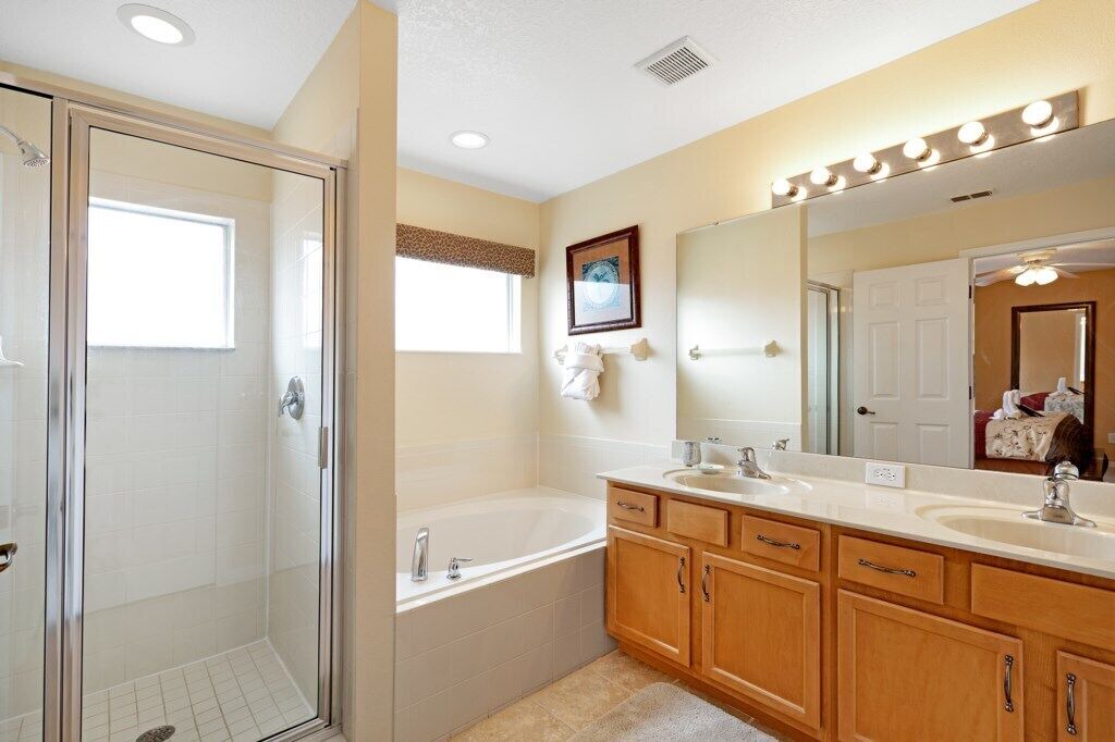 Photo of Bathroom in Watersong