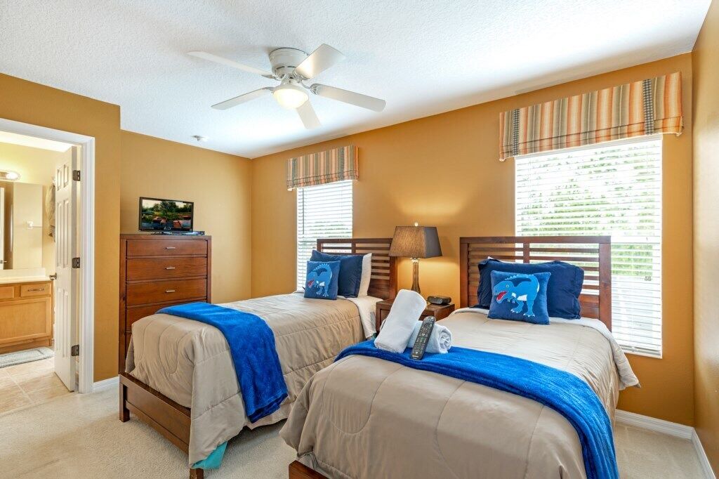 Photo of Bedroom in Watersong