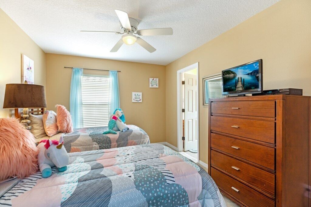 Photo of Bedroom in Watersong