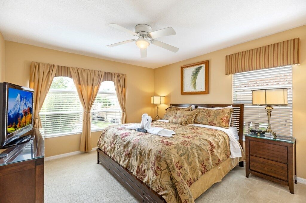 Photo of Bedroom in Watersong