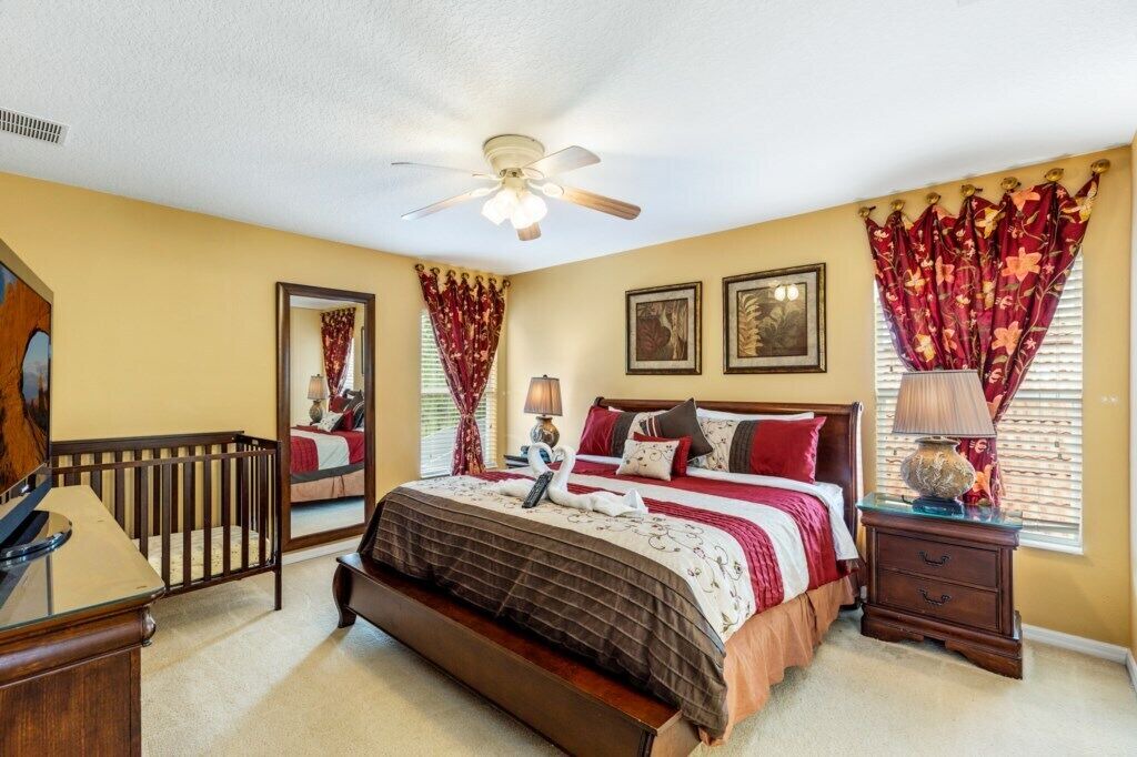 Photo of Bedroom in Watersong