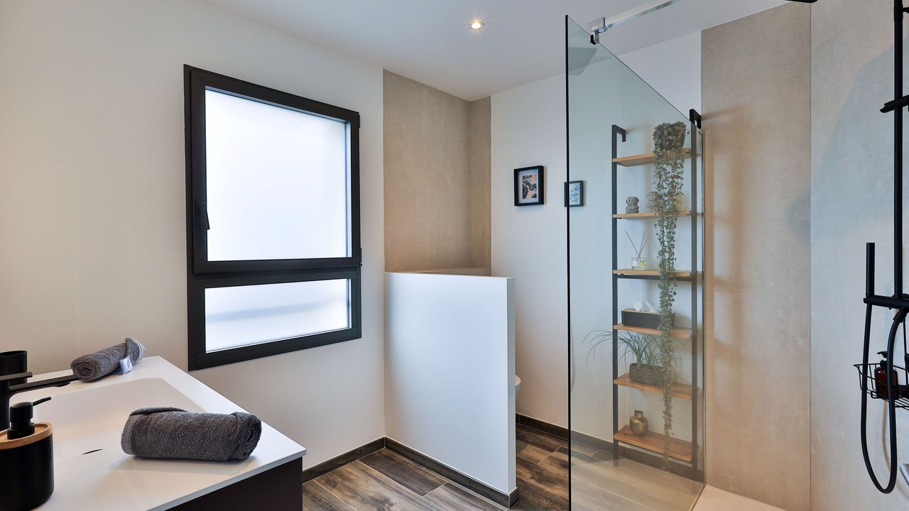 Photo of Bathroom in Saint-Paul-en-Foret