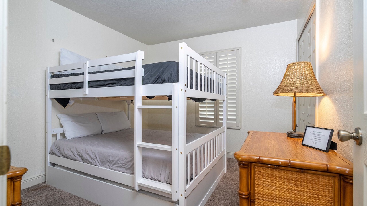 Photo of Bedroom in Regal Palms