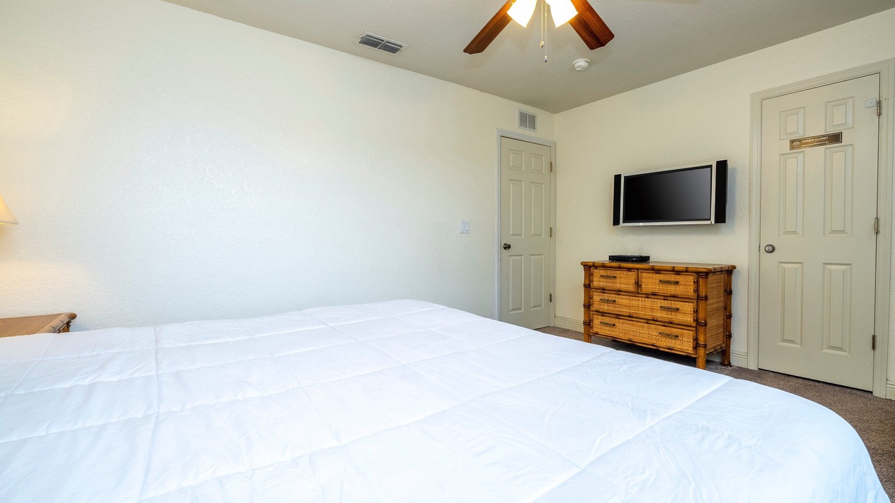 Photo of Bedroom in Regal Palms