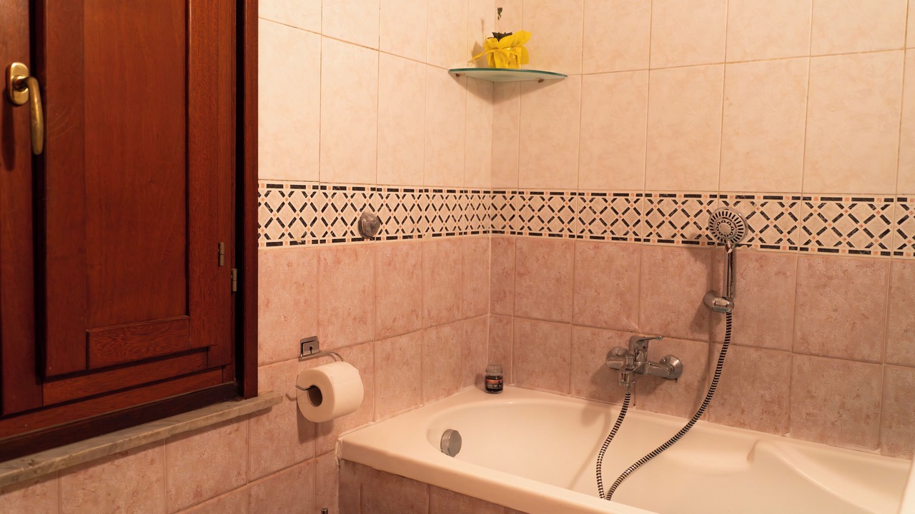 Photo of Bathroom in Historical Downtown Salerno