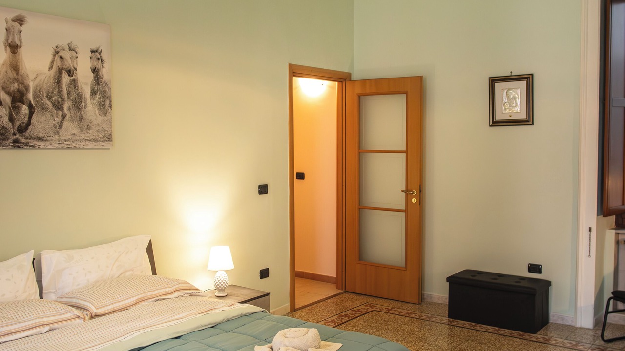 Photo of Bedroom in Historical Downtown Salerno