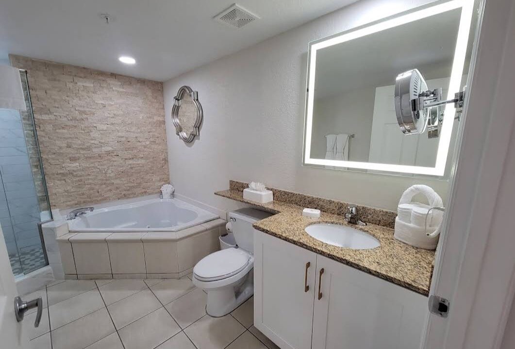 Photo of Bathroom in Crestwynd Bay