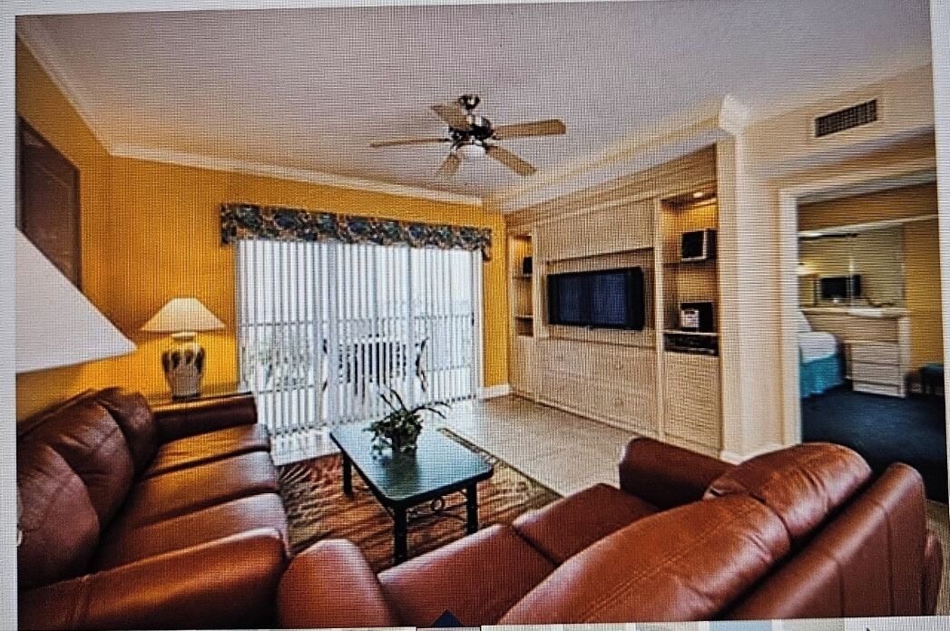Photo of Livingroom in Crestwynd Bay