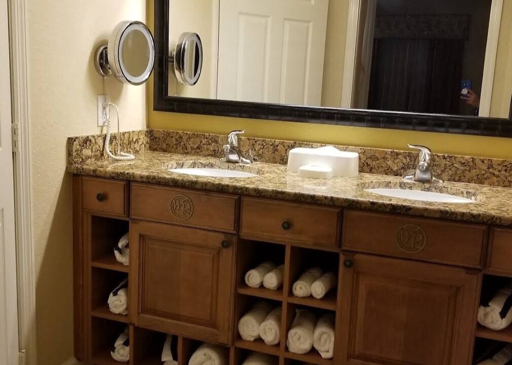 Photo of Bathroom in Crestwynd Bay