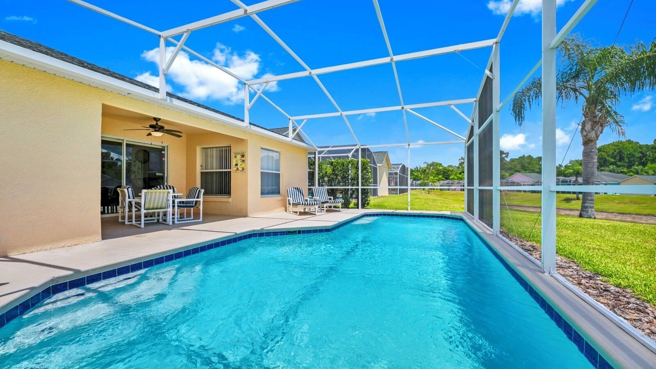 Photo of Outdoor in Loughman
