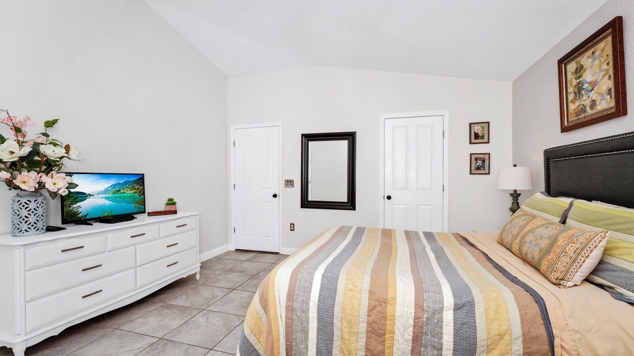 Photo of Bedroom in Loughman