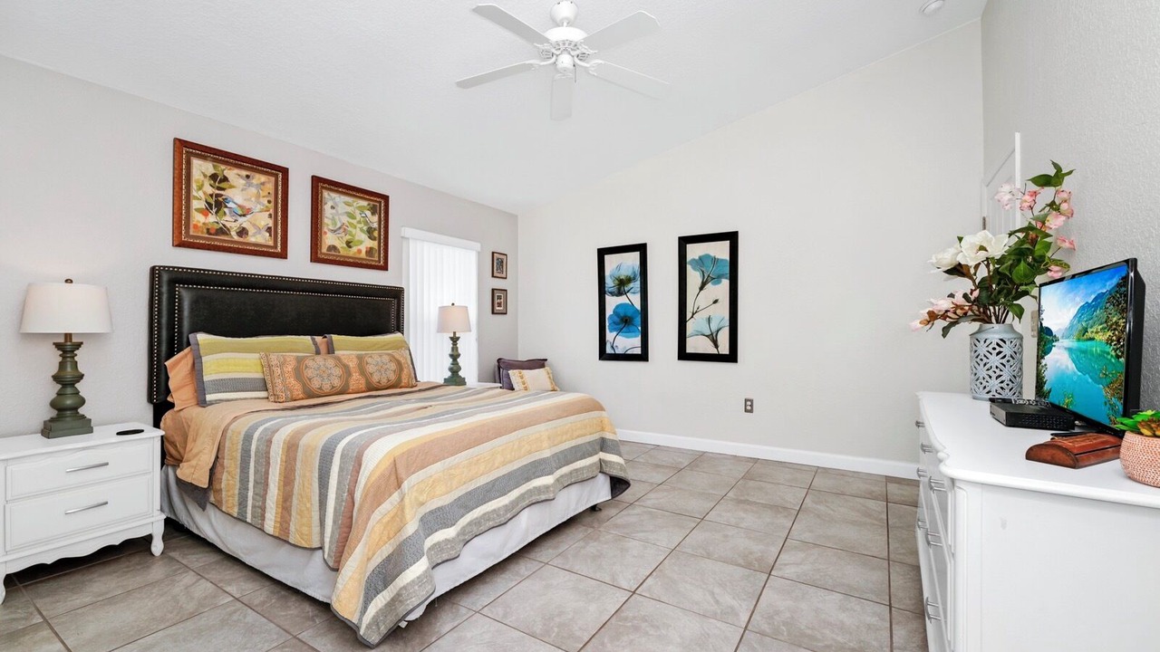 Photo of Bedroom in Loughman